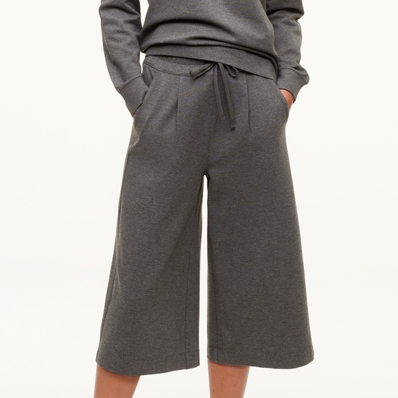Aritzia Pants - Babaton Aritzia black nightingale culotte size XXS
